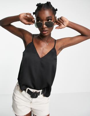 ASOS DESIGN - Canottiera in raso nera con dettaglio a portafoglio sul retro