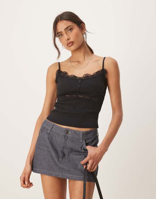 ASOS DESIGN - Canottiera nera a coste con bottoni e dettagli in pizzo