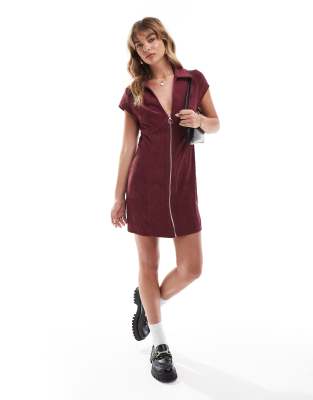 cap sleeve cord zip up mini dress in burgundy-Red