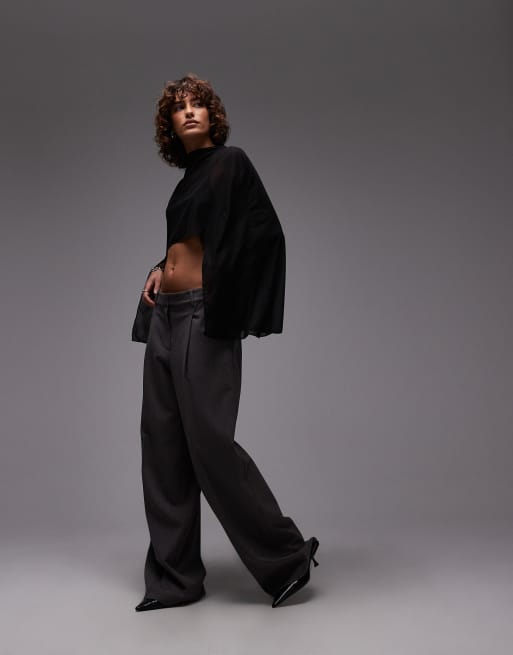 ASOS DESIGN – Cape aus transparentem Netzstoff in Schwarz mit hinten längerem Saum, 2 von 4