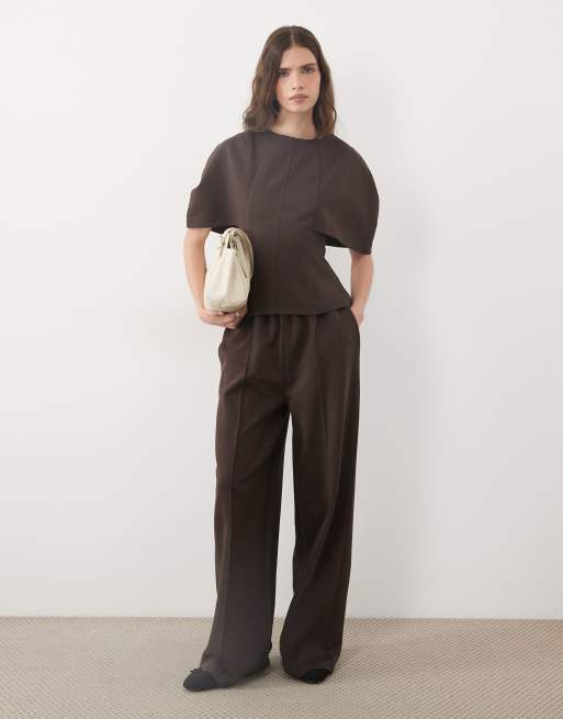 ASOS DESIGN capeärmad jersey-t-shirt i brunt set, 2 av 4