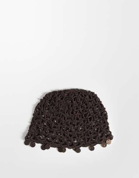 ASOS DESIGN - Cappellino in maglia all'uncinetto color cioccolato con finiture effetto conchiglie sintetiche - view 1