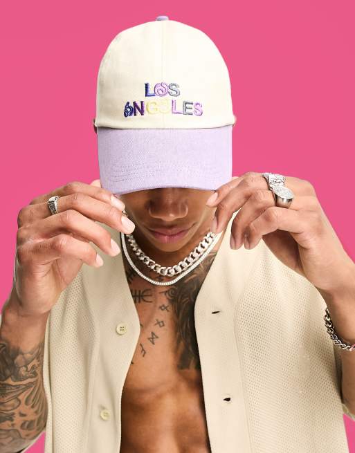 ASOS DESIGN - Cappellino morbido écru con visiera lilla slavato a contrasto e ricami