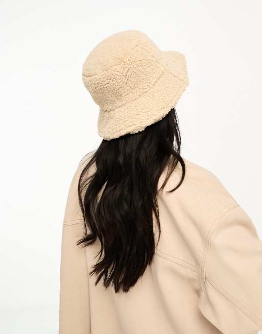 ASOS DESIGN - Cappello da pescatore in pile borg color crema, 4 di 4