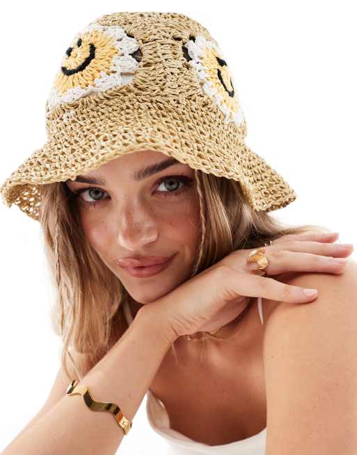 ASOS DESIGN - Cappello in paglia all'uncinetto ripiegabile con faccine sorridenti 