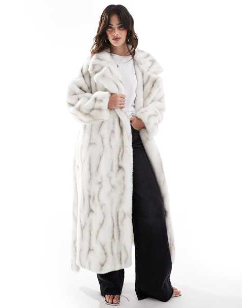 ASOS DESIGN - Cappotto taglio lungo in pelliccia sintetica con cintura bianco effetto fuso - view 1