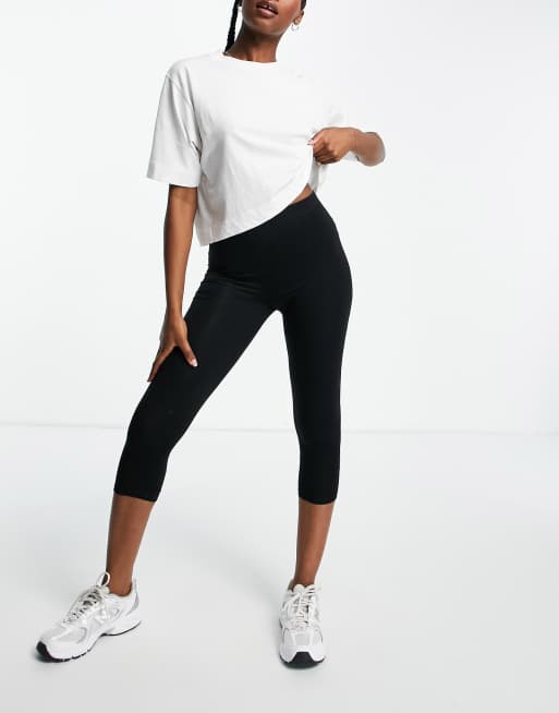 ASOS DESIGN capri legging in black