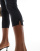 Thumbnail 2 van 5