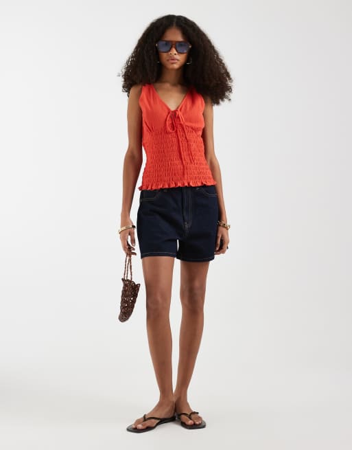 ASOS DESIGN - Caraco à col en V et taille froncée - Rouge, 2 de 4