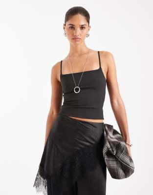 ASOS DESIGN - Caraco crop top sculptant - Noir
