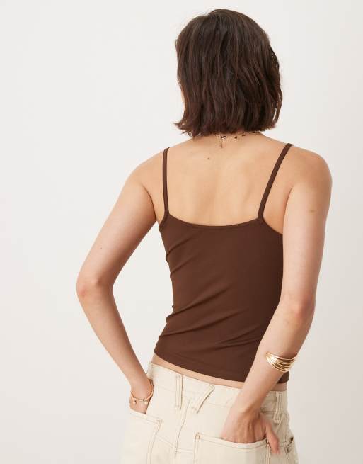 ASOS DESIGN - Caraco en polyamide avec bonnets préformés - Marron, 4 de 4