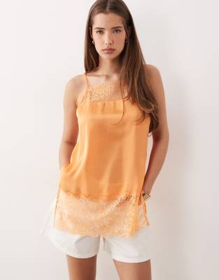 Caraco en satin bordé de dentelle avec encolure carrée - Orange 42