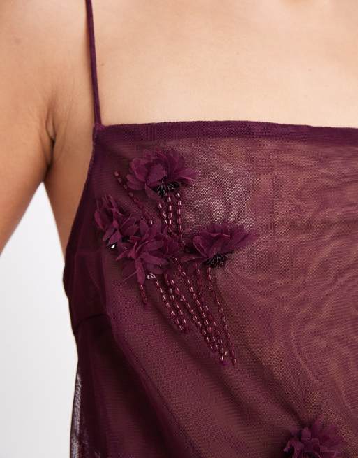 ASOS DESIGN - Caraco en tulle transparent orné de sequins et appliqués fleuris 3D - Bordeaux, 3 de 4
