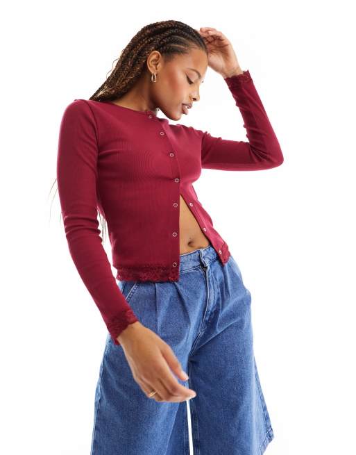 ASOS DESIGN - Cardigan aderente a coste bordeaux con finiture in pizzo
