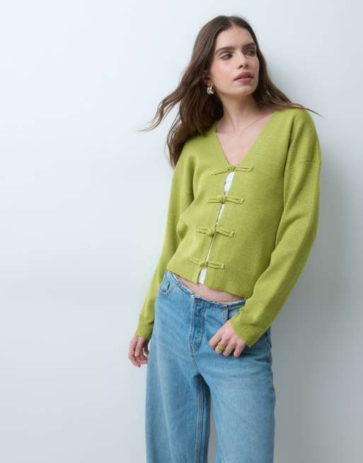 ASOS DESIGN cárdigan corto con detalle mao en verde oliva, 4 de 4