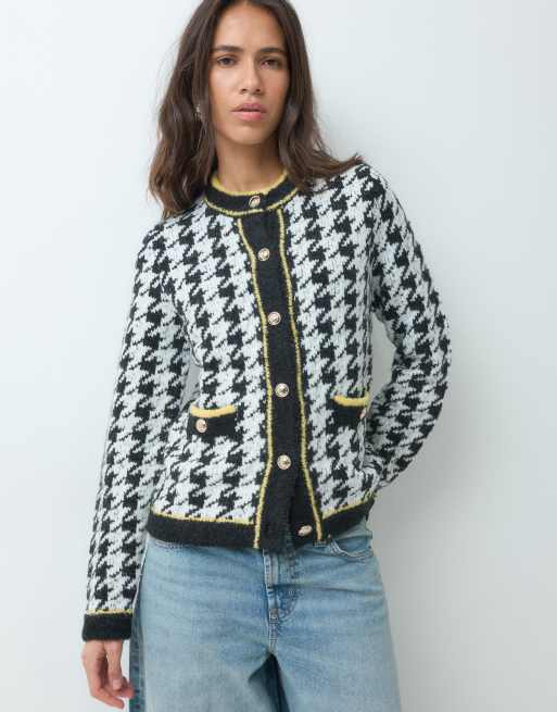 ASOS DESIGN - Cárdigan de pata de gallo con botones dorados en monocromo, 2 de 5