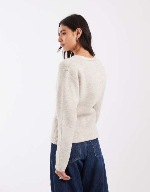 ASOS DESIGN cárdigan de punto con cintura entallada en marfil, 4 de 4