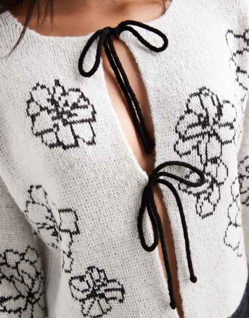 ASOS DESIGN - Cardigan écru ricamato a fiori allacciato sul davanti, 3 di 4