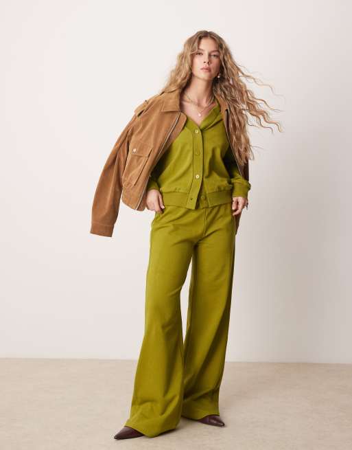 ASOS DESIGN - Cardigan felpato color oliva in coordinato, 2 di 4