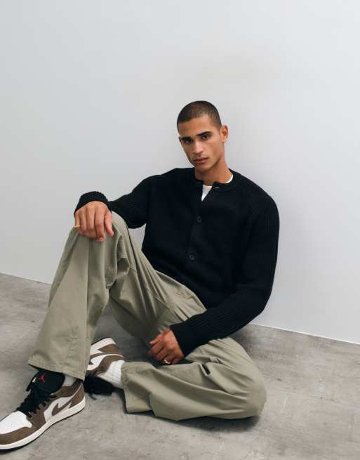ASOS DESIGN - cárdigan oversize de punto canalé grueso con cuello redondo en negro, 4 de 5