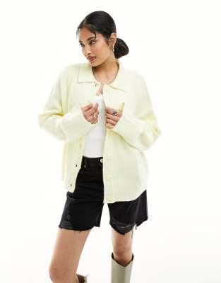 ASOS DESIGN - Cardigan stile camicia in maglia con colletto color latticello