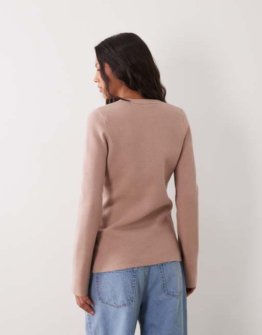 ASOS DESIGN cardigan strutturato con scollo a V e vita segnata color cammello, 4 di 4