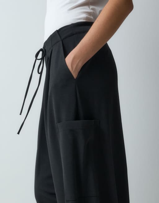 ASOS DESIGN cargo-bukser med brede ben og løbesnor i sort, 3 af 5