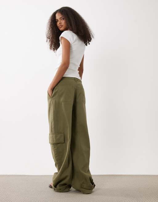 ASOS DESIGN cargo jeans in khaki, 3 of 5