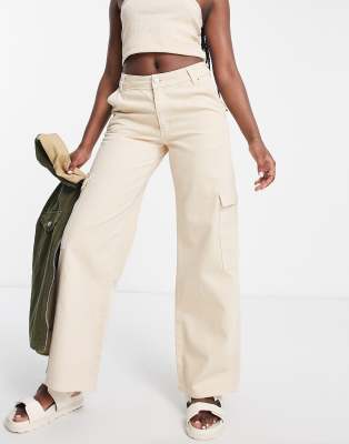 ASOS DESIGN - Cargo-Jeans in Stein-Neutral