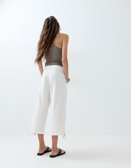 ASOS DESIGN cargo longer shorts with pocket and tie detail in white, 3 of 5