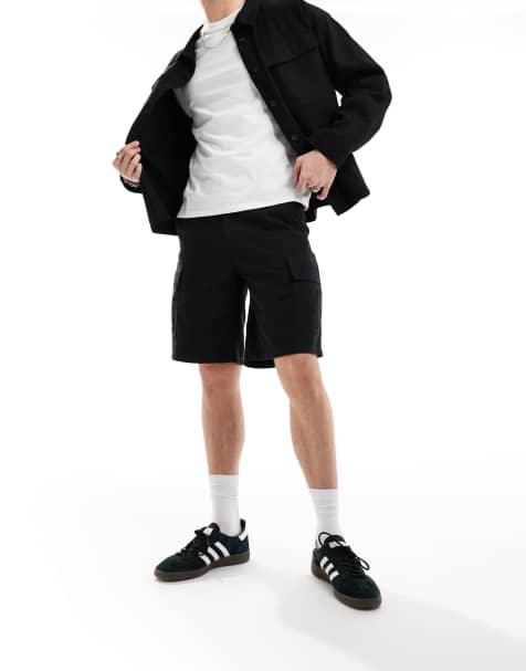 ASOS DESIGN cargo short in black - view 1