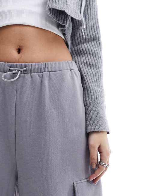 ASOS DESIGN cargo shorts in gray, 2 of 5