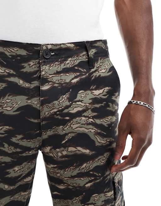 Camo trousers mens on sale asos