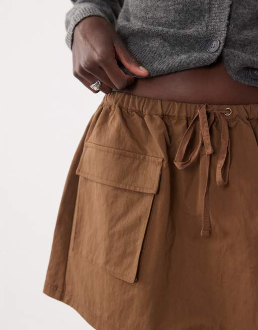 ASOS DESIGN cargo utility mininederdel i brun, 3 af 5