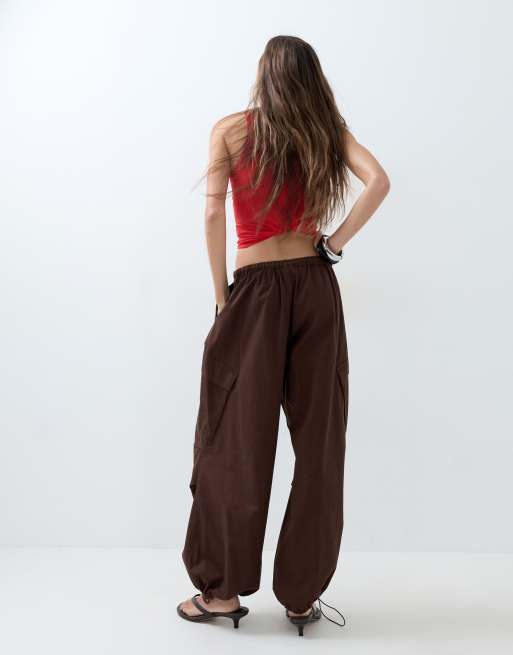 ASOS DESIGN - Cargobroek met parachutepijpen in chocoladebruin, 3 van 5
