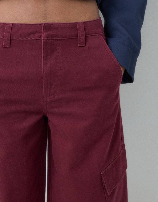 ASOS DESIGN cargobyxor med uppvikt fåll och fickdetalj i vinrött, 4 av 5
