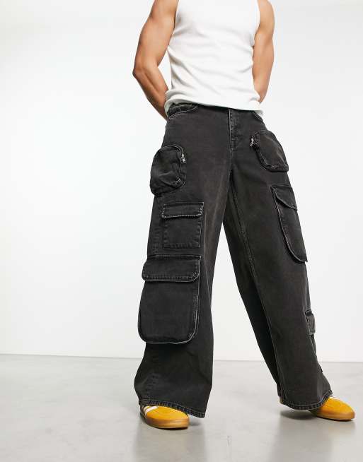 ASOS DESIGN - Cargojeans med ekstremt vide ben og lommer i vasket sort