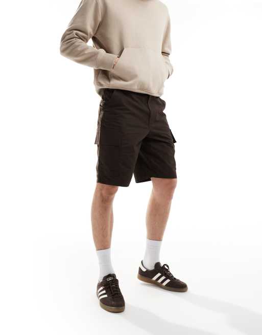 ASOS DESIGN - Cargoshort in bruin