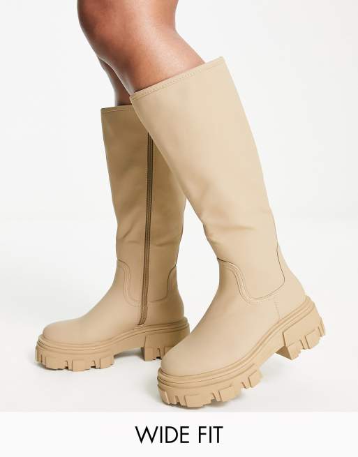 ASOS DESIGN - Carla - Platte kniehoge laarzen met brede pasvorm en dikke zool in cappuccinokleur