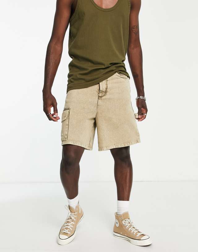 ASOS DESIGN carpenter boxy shorts in khaki acid wash