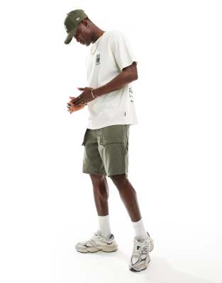 carpenter shorts in olive-Green