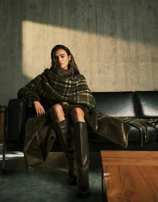 ASOS DESIGN - Casper - Hochwertige, kniehohe Lederstiefel in Olivgrün mit runder Zehenpartie