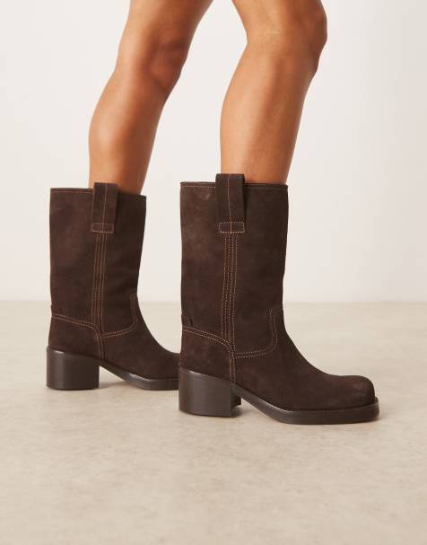 ASOS DESIGN – Caspia – Hochwertige Trucker-Stiefel zum Hineinschlüpfen aus Wildleder in Schokobraun - view 1