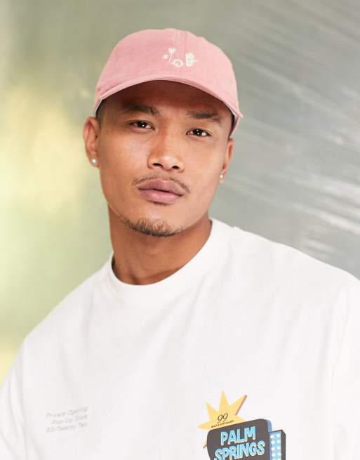 ASOS DESIGN - Casquette de baseball douce avec broderies - Rose
