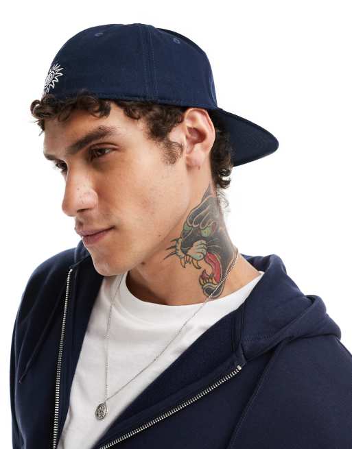 ASOS DESIGN - Casquette de baseball étroite style années 2000 à broderies - Bleu marine, 4 de 4
