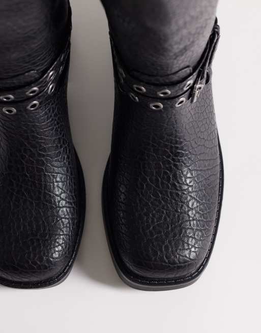 ASOS DESIGN – Cassandra – Czarne fakturowane botki typu biker z oczkami, 2 z 4