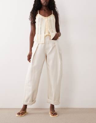 Женские джинсы ASOS Design Casual Barrel с защипом, экрю
