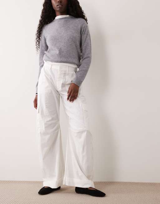 ASOS DESIGN casual cargobroek met omslag aan de pijpen in wit, 2 van 5