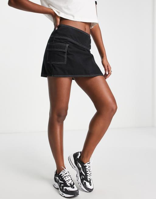 ASOS DESIGN - Casual slå-om-nederdel med spænder i vasket sort, 4 af 4