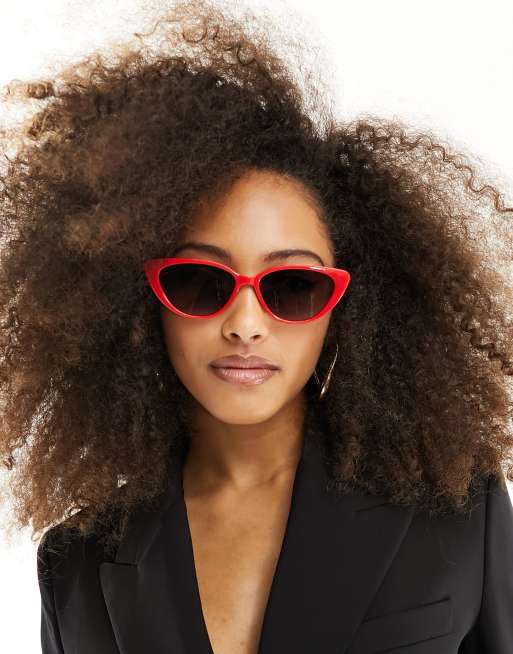 ASOS DESIGN Cat Eye Sonnenbrille in Rot